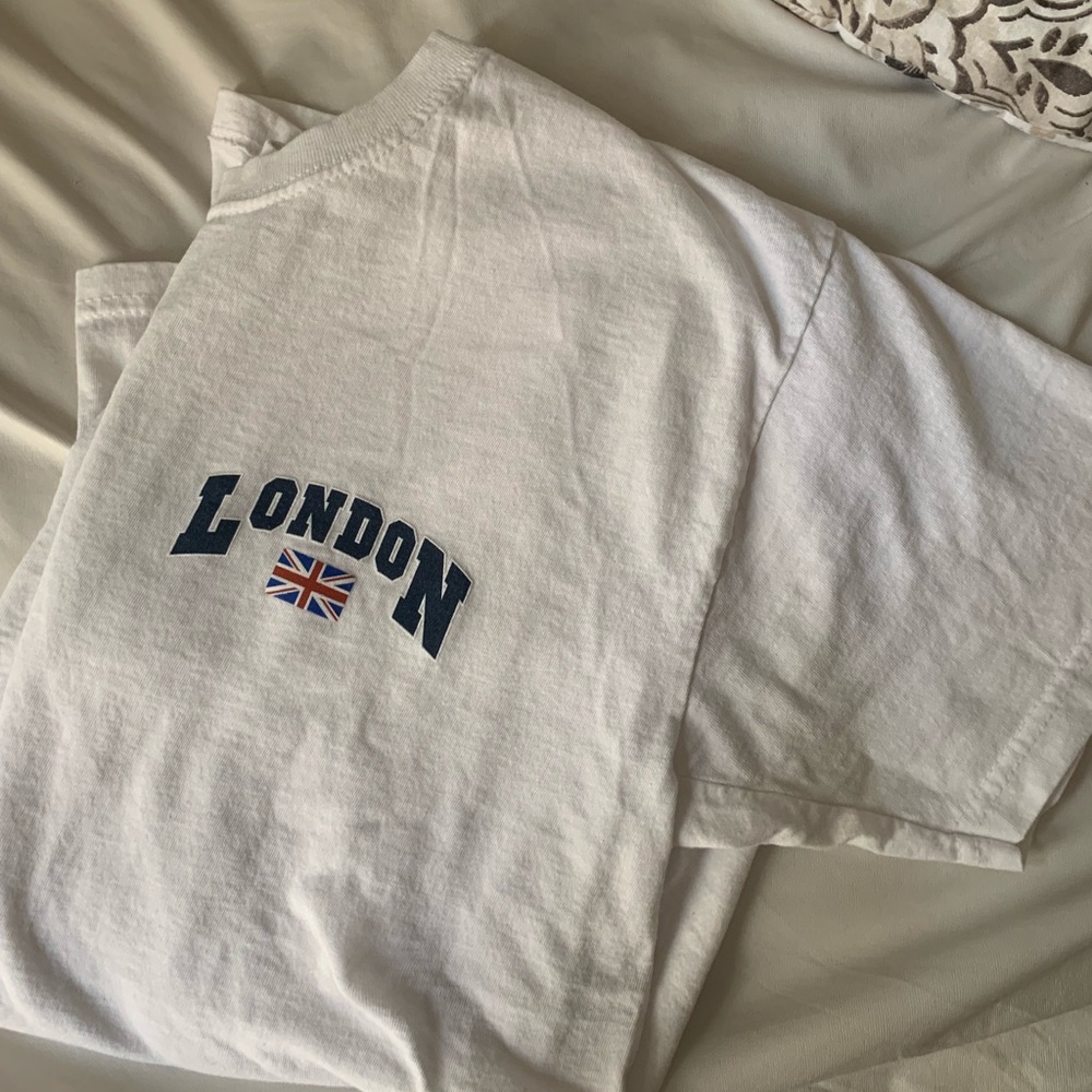brandy melville alternative london shirt